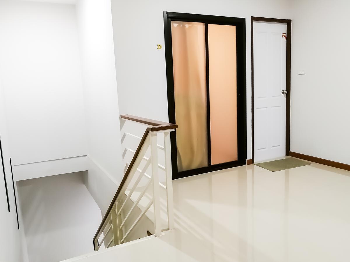 The Sun Hostel Chiang Mai Exterior photo