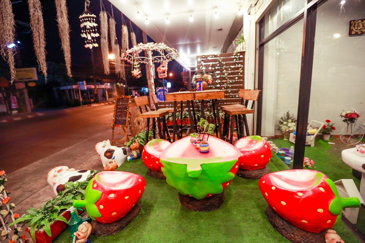 The Sun Hostel Chiang Mai Exterior photo